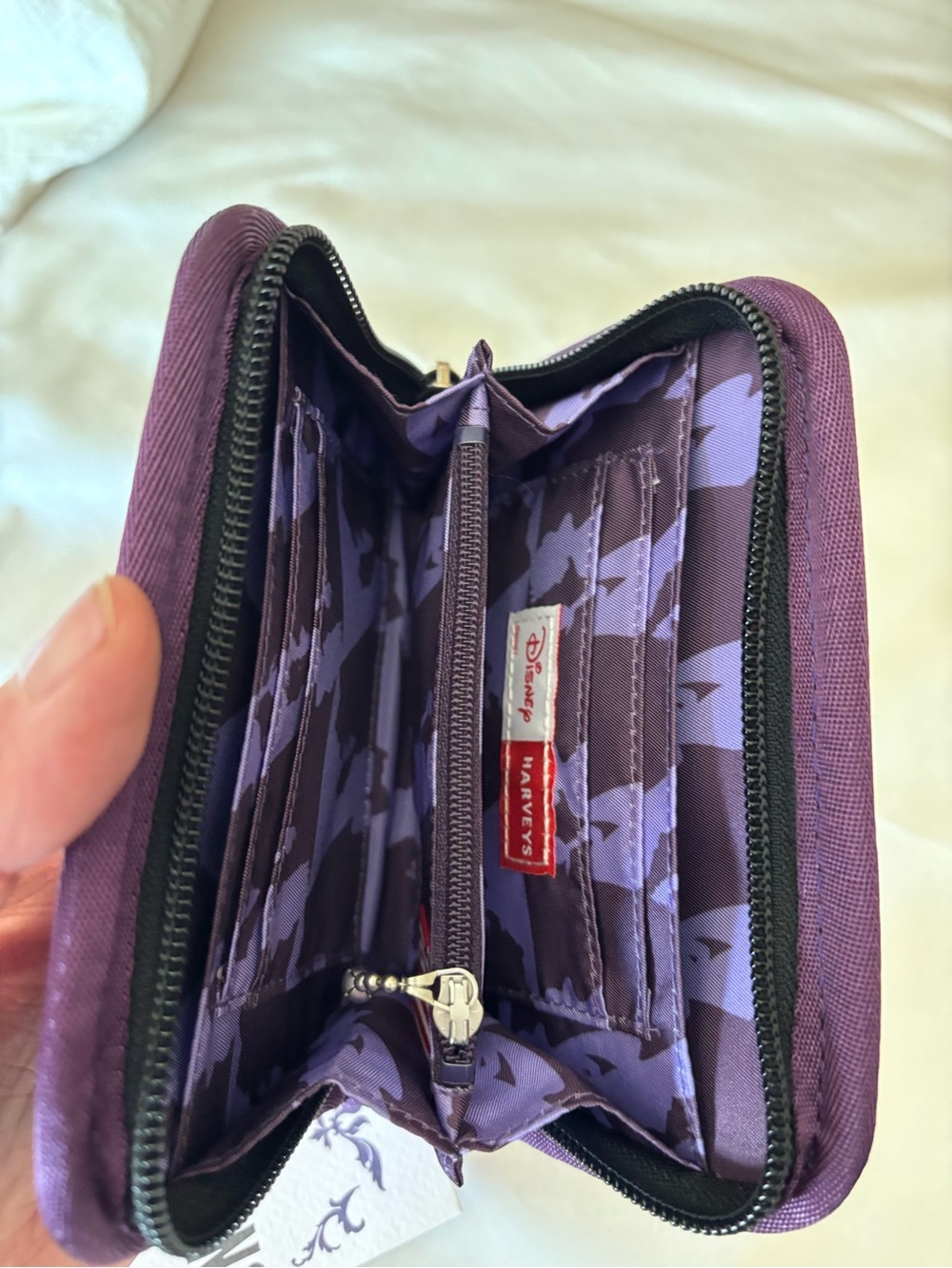 HARVEYS x Disney Villains FSW Used Once - Picture 3 of 3